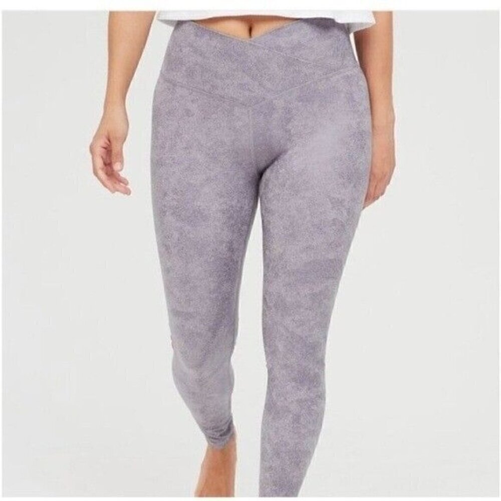 Aerie Women's Offline The Hugger Crossover High Waisted Crackle Legging Purple